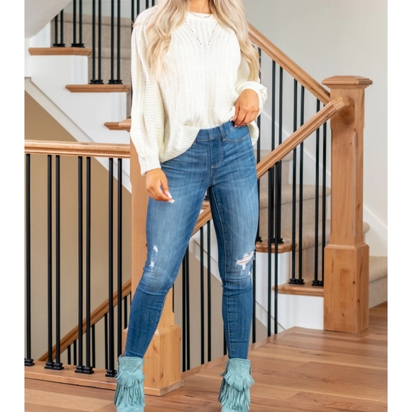 Judy Blue Denim - Judy Blue Midrise Medium Blue Pull On Distressed Jeggings 88255